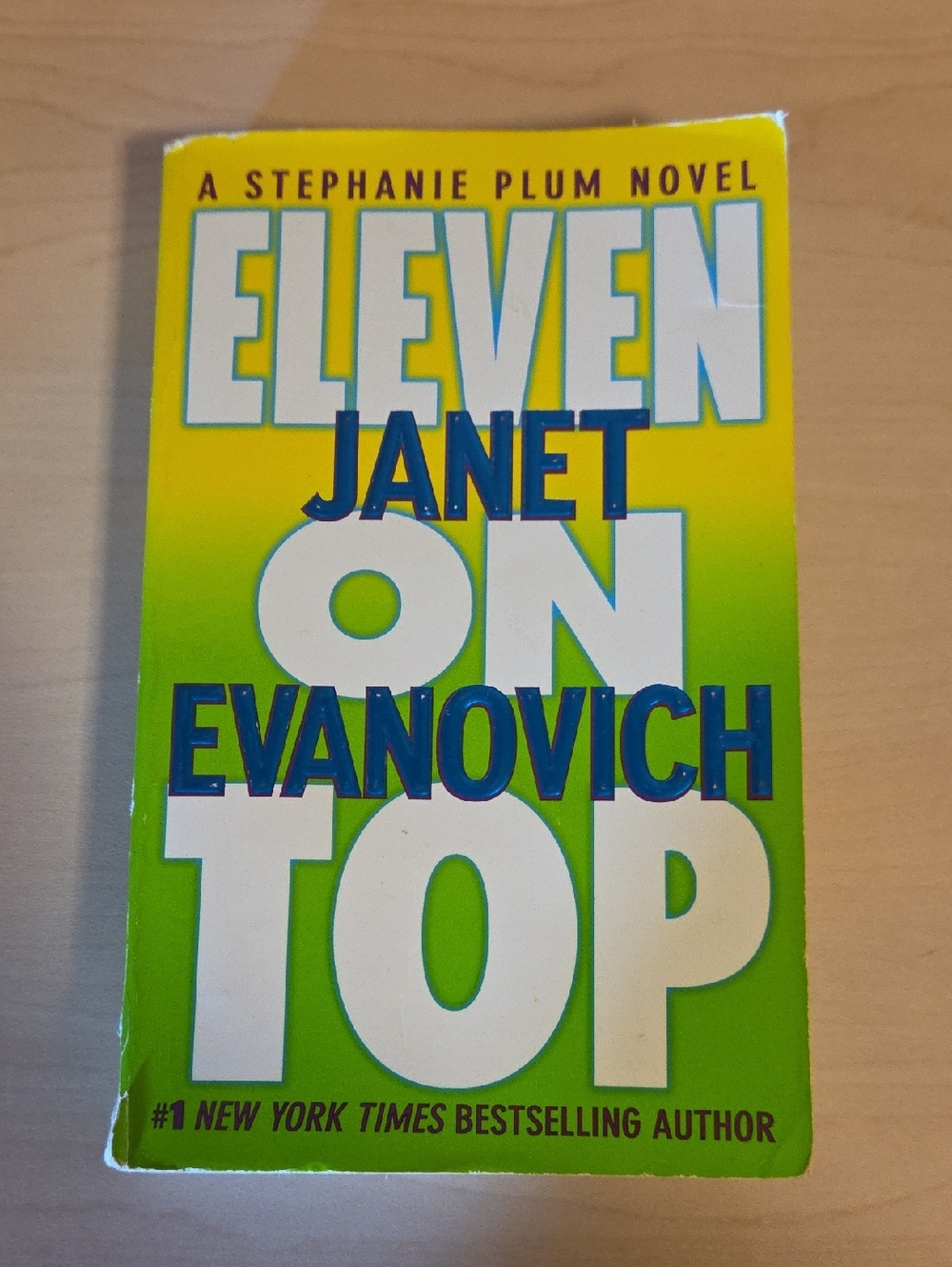 Eleven On Top by Janet Evanovich